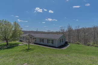 692 Barker Rd, California, KY 41007
