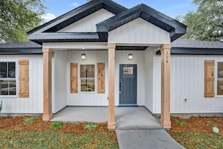 294 Holland St, Crestview, FL 32536