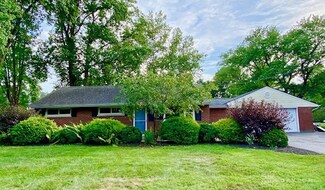 1579 Maplewood Dr, Lebanon, OH 45036