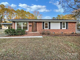 2823 Edsel Place, Charlotte, NC 28205
