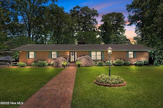 1905 Saint George Place, Kinston, NC 28504
