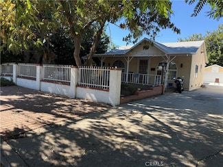 6839 Geyser Ave, Reseda, CA 91335