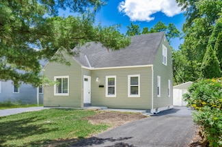 2219 Sagamore Rd, Columbus, OH 43219