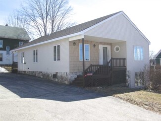 33 High St, Pembroke, NH 03275