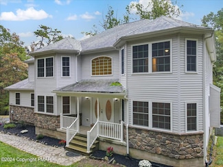 45 Coach Rd, Stroudsburg, PA 18360