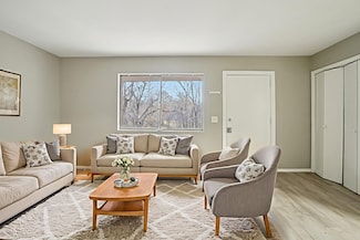 550 Harding Place Unit F121, Nashville, TN 37211