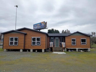 15815 S Pope Ln, Oregon City, OR 97045