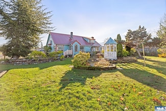 607 S H St, Port Angeles, WA 98363