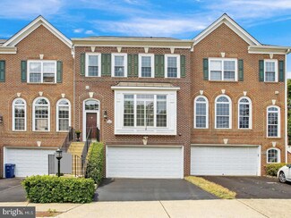 5654 Governors Pond Cir, Alexandria, VA 22310