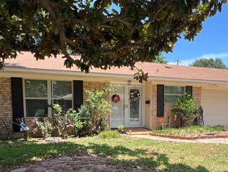 2004 Shady Grove Dr, Bossier City, LA 71112