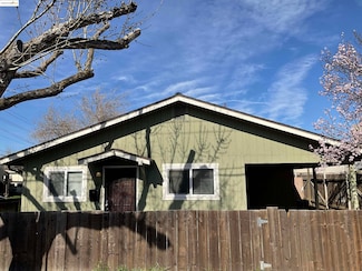 201 E 17th St, Pittsburg, CA 94565