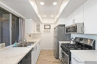 6878 Navajo Rd Unit 61, San Diego, CA 92119