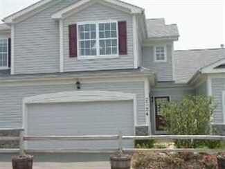 2724 Kendall Crossing, McHenry, IL 60051