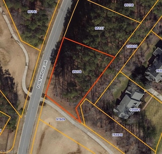 5200 Postbridge Dr, Greensboro, NC 27407