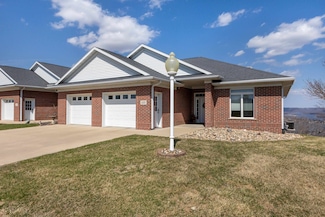 123 Royal Oaks Ct, Guttenberg, IA 52052
