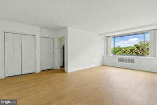 4200 Cathedral Ave NW Unit 1018, Washington, DC 20016