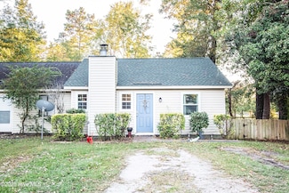 233 Cedar Ridge Ln, Havelock, NC 28532