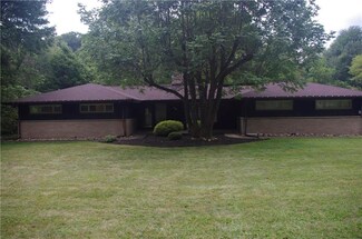524 Munntown Rd, Finleyville, PA 15332