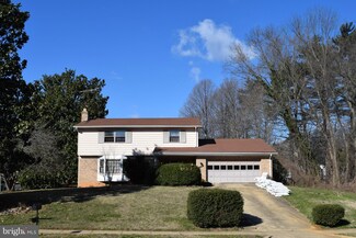 2013 Friendship Ln, Falls Church, VA 22043