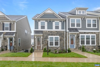 27 Woodburn Rd, Charlottesville, VA 22901
