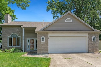 9028 Hickory Knoll Blvd, Fort Wayne, IN 46825