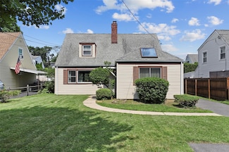 20 Huntley Rd, Eastchester, NY 10709