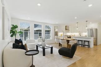 43-45 Wellington St Unit 2, Waltham, MA 02451