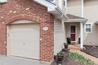 1693 Mount Vernon Dr Unit 2, Saint Charles, MO 63303
