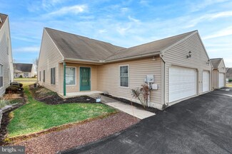3118 Harmony Rose Ct, Dover, PA 17315