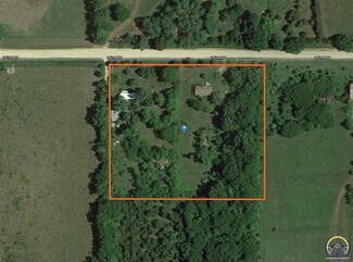 15601 142nd Rd, Mayetta, KS 66509