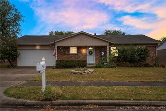 1025 N Hickory Place, Broken Arrow, OK 74012