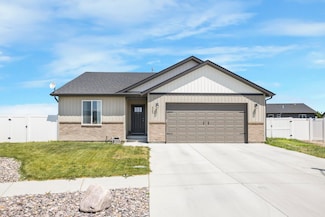 4983 Masterson Cir, Chubbuck, ID 83202