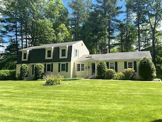 26 N Hill Rd, Westford, MA 01886