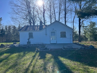 2555 W Thumb Lake Rd, Vanderbilt, MI 49795