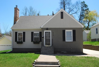 513 Mulberry St W, Stillwater, MN 55082