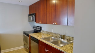 30 E Huron St Unit 4107, Chicago, IL 60611