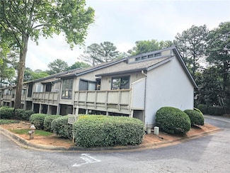 5025 Highland Club Dr, Marietta, GA 30068