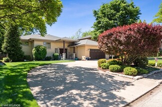7020 N Keystone Ave, Lincolnwood, IL 60712