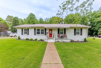 1225 Main St E, Savannah, TN 38372