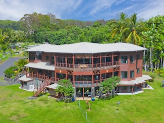 120 Woa Rd, Hilo, HI 96720