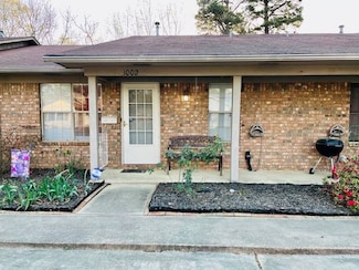 1002 Felix Unit 2, Magnolia, AR 71753