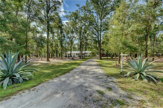 479 Lake Como Dr, Pomona Park, FL 32181