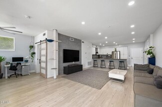 13124 Central Ave Unit 201, Hawthorne, CA 90250