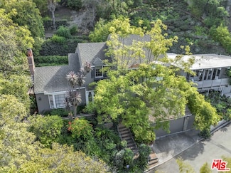 5630 Spreading Oak Dr, Los Angeles, CA 90068