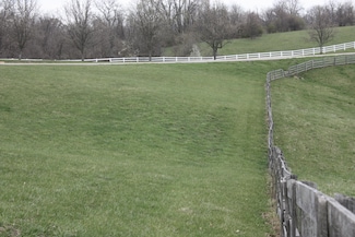 9520 E Bend Rd, Burlington, KY 41005