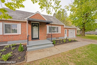 2775 Curry Rd, Schenectady, NY 12303