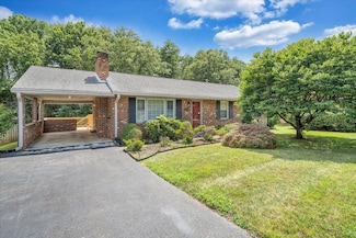 5032 Bruceton Rd SW, Roanoke, VA 24018