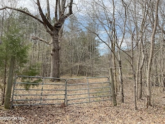 592 Hubberd Town Rd, Beech Bluff, TN 38313