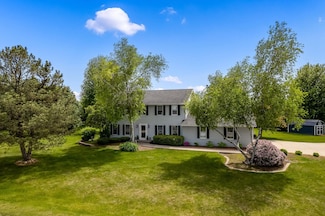 W4791 Overlook Dr, Elkhorn, WI 53121