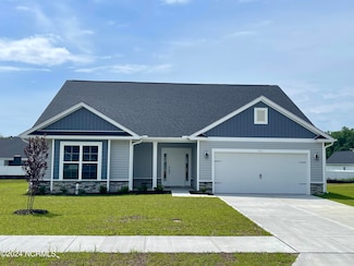 442 Seashore St, Grimesland, NC 27837